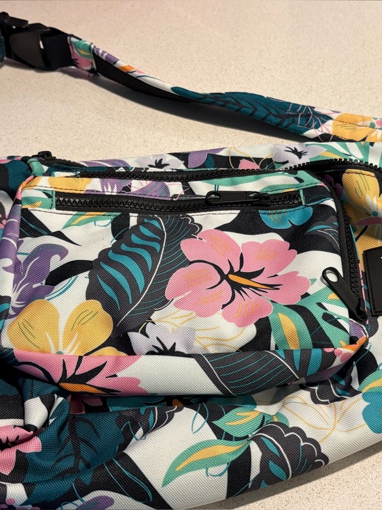 Vera Bradley Handbags - Vera Bradley Teal-Lined Floral Zip Sling Backpack